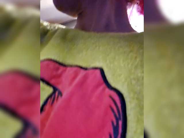 Lilrandcandy77 from BongaCams is Freechat