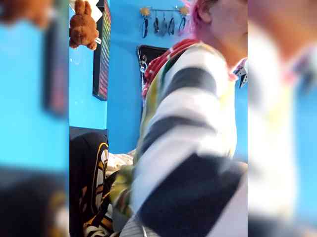 Lilrandcandy77 webcam