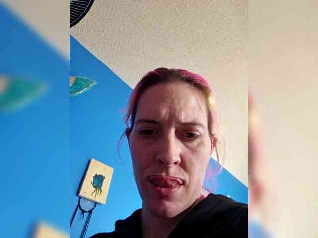 Lilrandcandy77 webcam