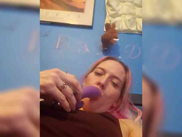 Lilrandcandy77 webcam