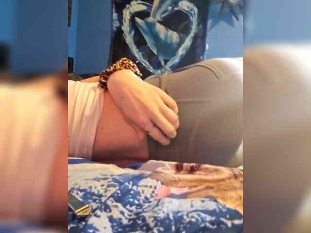 Lilrandcandy77 webcam