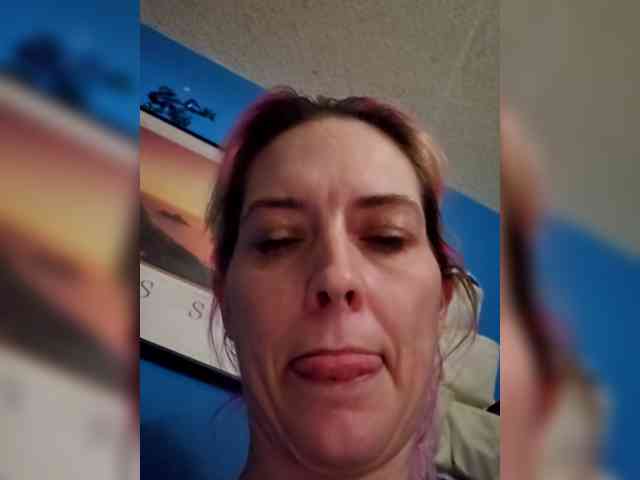 Lilrandcandy77 webcam