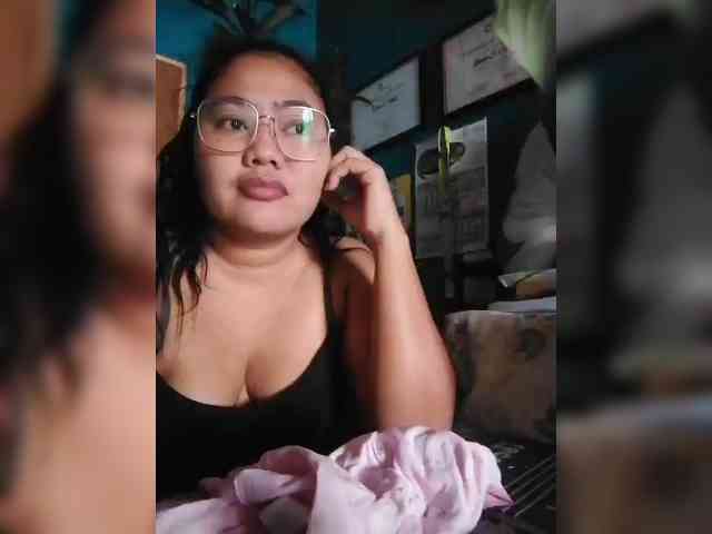 CesszZ Live Webcam on BongaCams