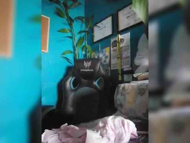 CesszZ Live Webcam on BongaCams