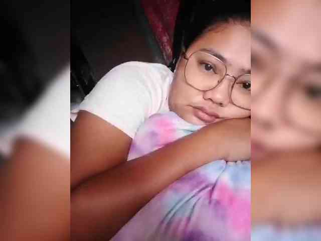 CesszZ Live Webcam on BongaCams