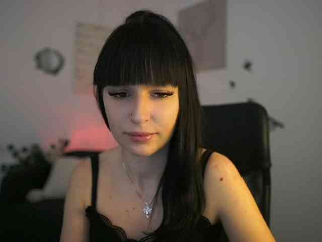 Shiningstarnew18 Live Webcam on BongaCams