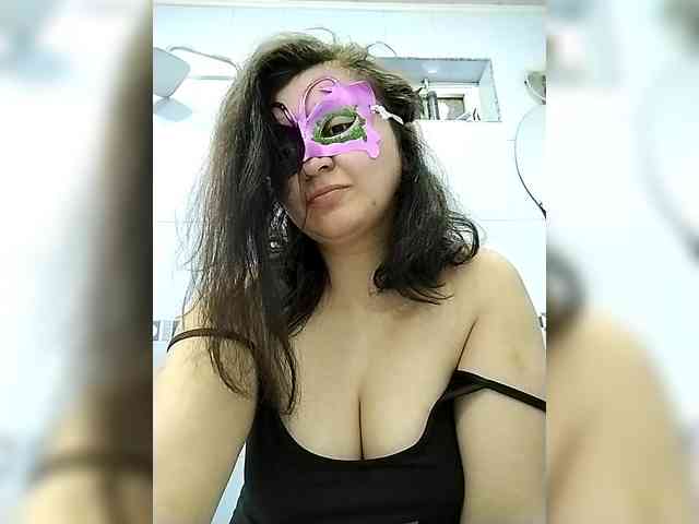 Orientaldiamond webcam