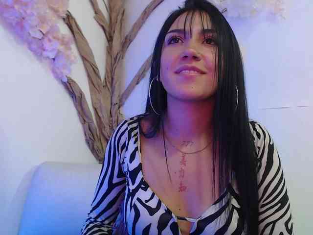 Kira-Monte Live Webcam on BongaCams