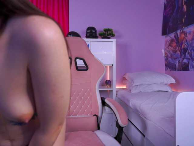 MistyReeds from BongaCams