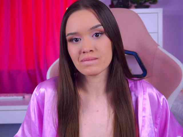 MistyReeds Live Webcam on BongaCams