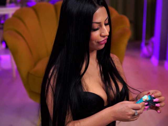 DelilahRayn's BongaCams show and profile