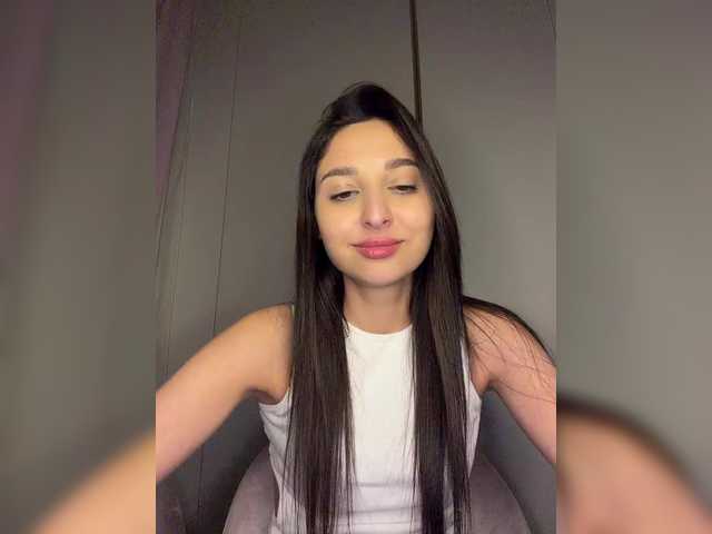 MolliKiana — Freechat on BongaCams