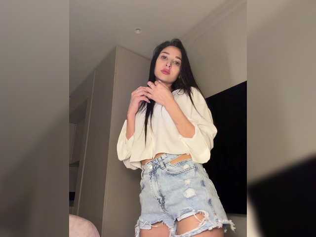 MolliKiana from BongaCams is Freechat