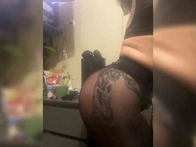 ElenaPrekrasnaya webcam