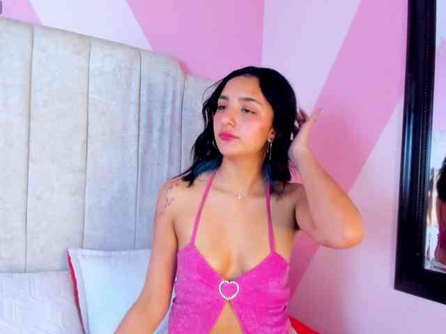 ArisSuarez Live Webcam on BongaCams