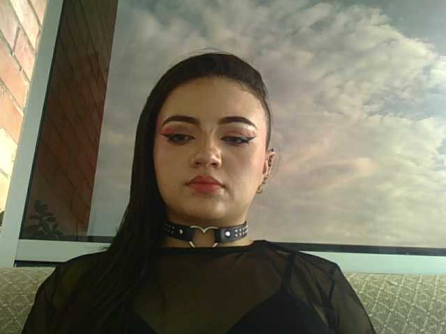 scarletmonroe's BongaCams show and profile