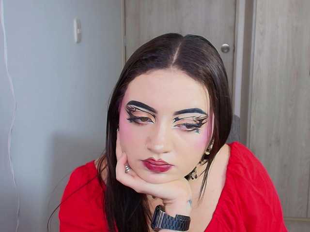 scarletmonroe's BongaCams show and profile