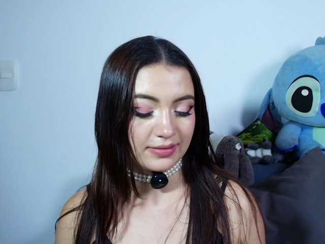 scarletmonroe's BongaCams show and profile