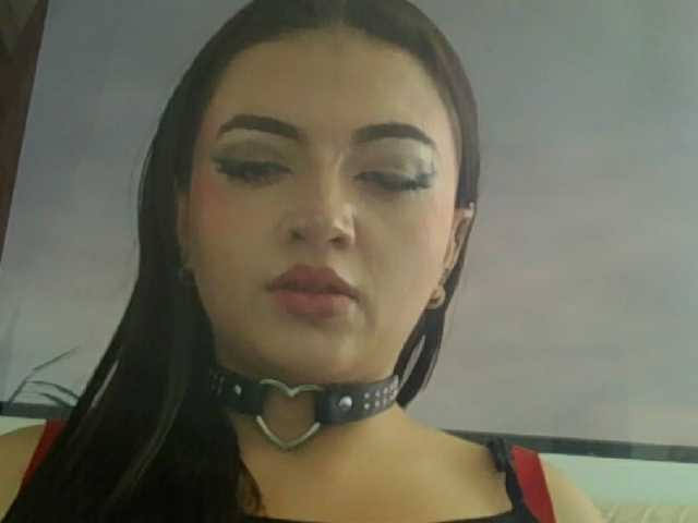scarletmonroe's BongaCams show and profile
