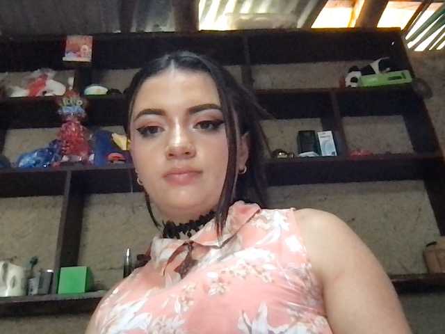 scarletmonroe's BongaCams show and profile