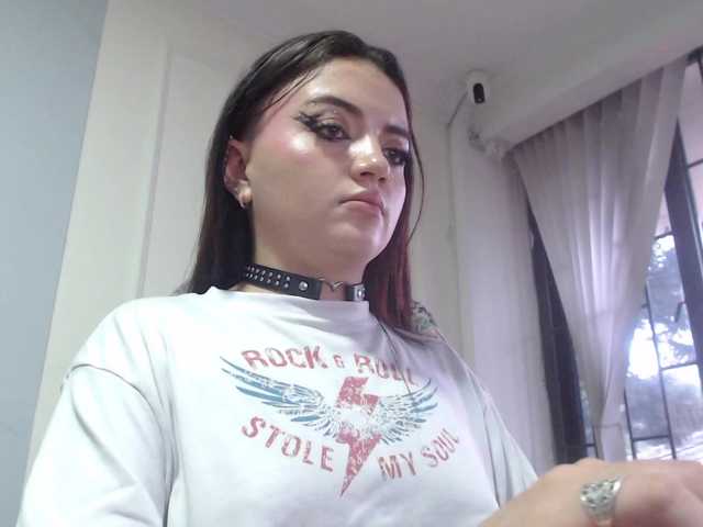 scarletmonroe's BongaCams show and profile