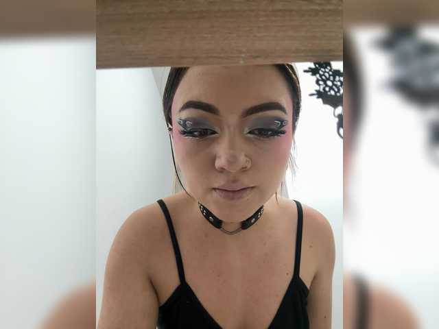 scarletmonroe's BongaCams show and profile