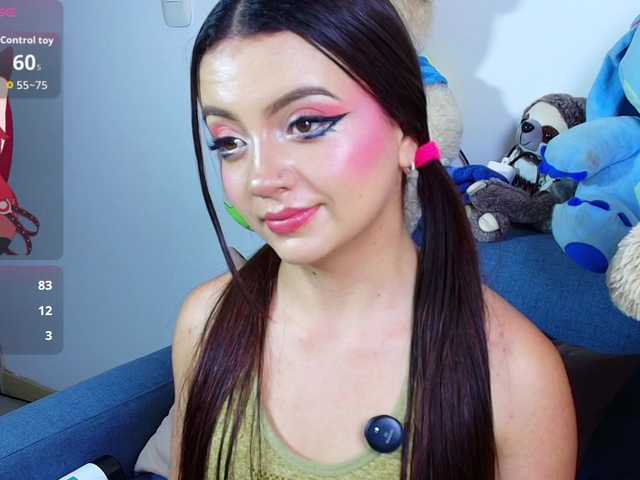 scarletmonroe's BongaCams show and profile