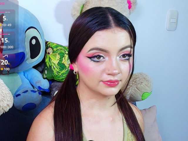 scarletmonroe's BongaCams show and profile