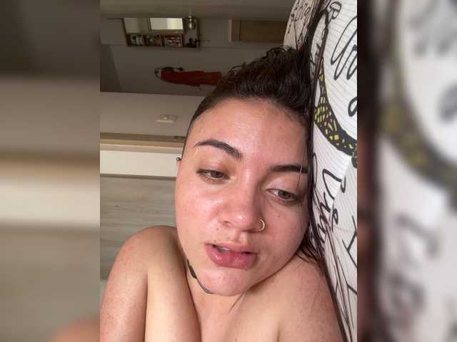 scarletmonroe's BongaCams show and profile