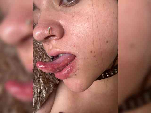 ScarletMonroe webcam