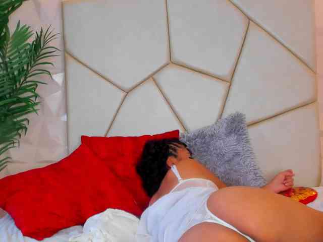 AngelinaKorss Live Webcam on BongaCams