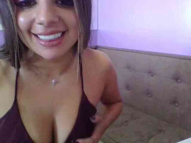 Sirenasecrets webcam