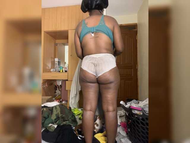 Profile and Statistics for Steicylovee on BongaCams