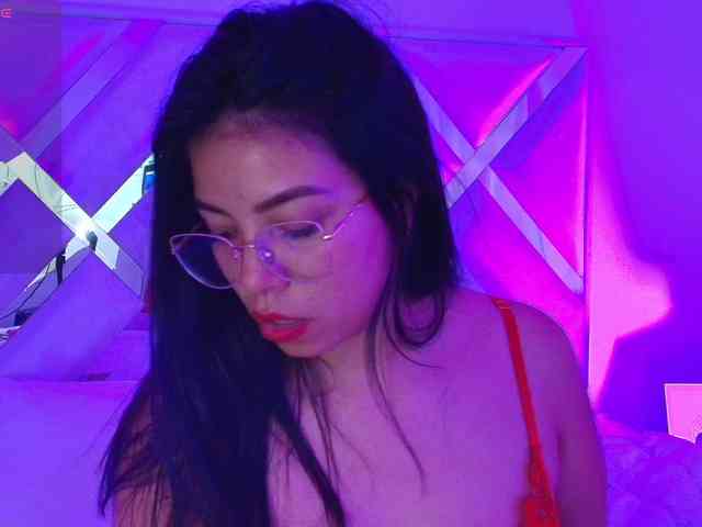 Ariana-Castillo webcam