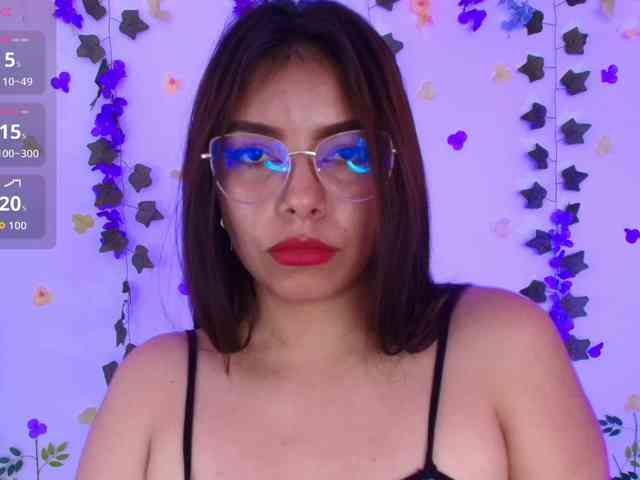 Ariana-Castillo webcam