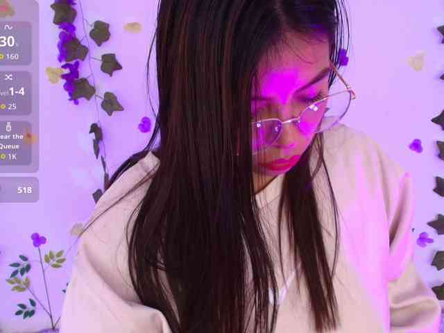 Ariana-Castillo webcam