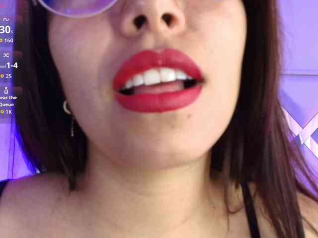 Ariana-Castillo webcam