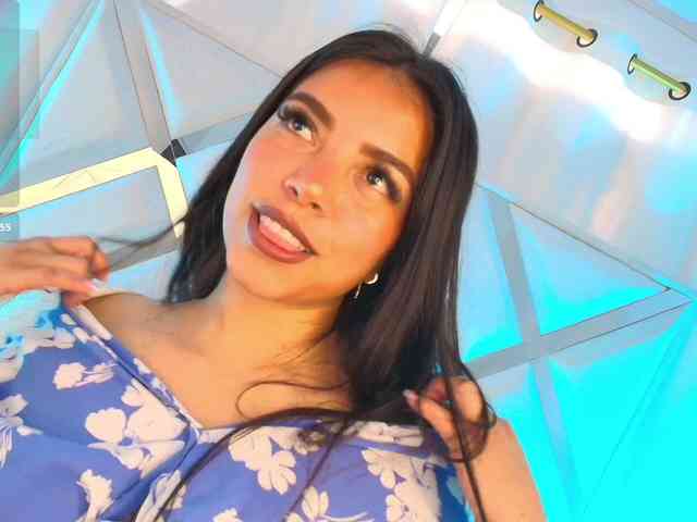 Ariana-Castillo webcam