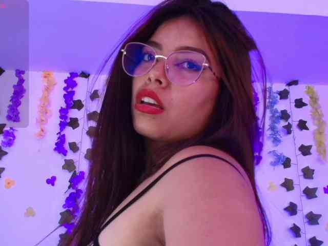 Ariana-Castillo webcam