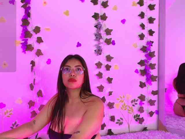 Ariana-Castillo webcam