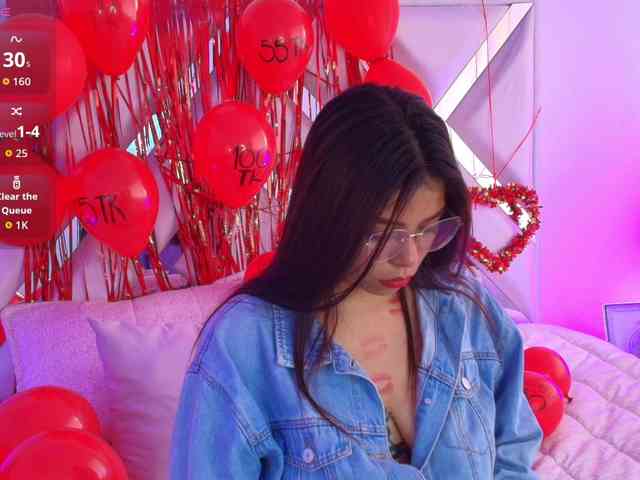 Ariana-Castillo webcam