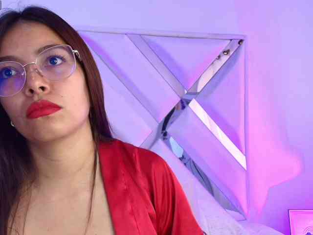 Ariana-Castillo webcam