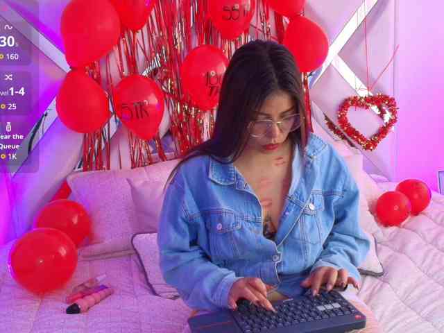 Ariana-Castillo webcam