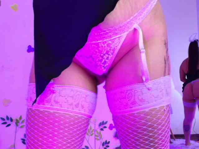 Ariana-Castillo webcam