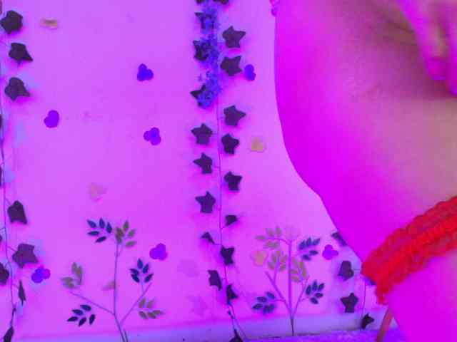 Ariana-Castillo webcam