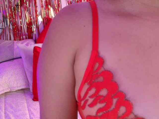 Ariana-Castillo webcam