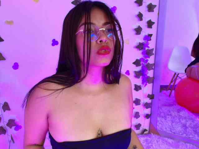 Ariana-Castillo webcam