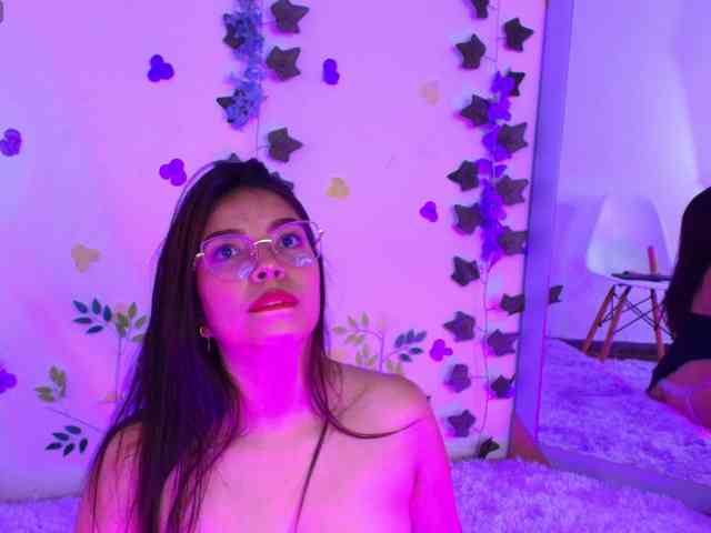 Ariana-Castillo webcam