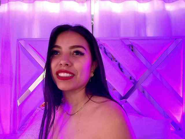 Ariana-Castillo Live Webcam on BongaCams