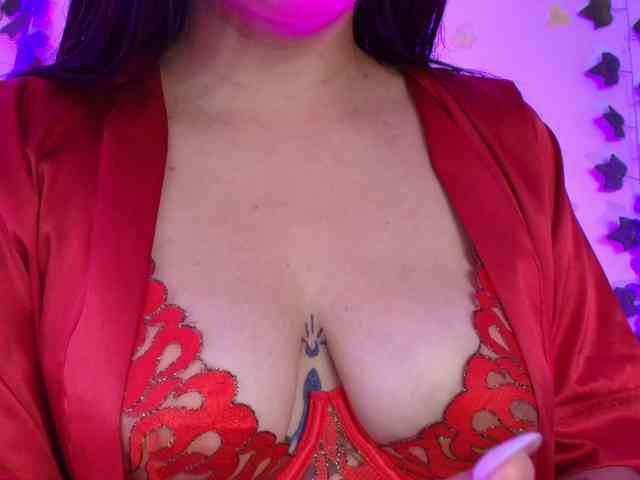 Ariana-Castillo webcam